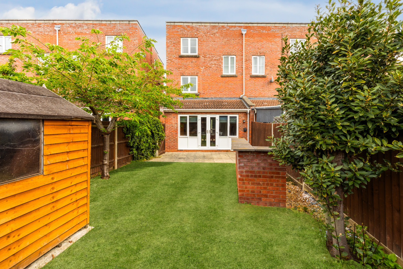 Stylish House • Pool Table • Driveway Parking • Work Desk • Smart TVs • Fast Wifi in 20 Redwald Close - Property image 36 - VivreStays