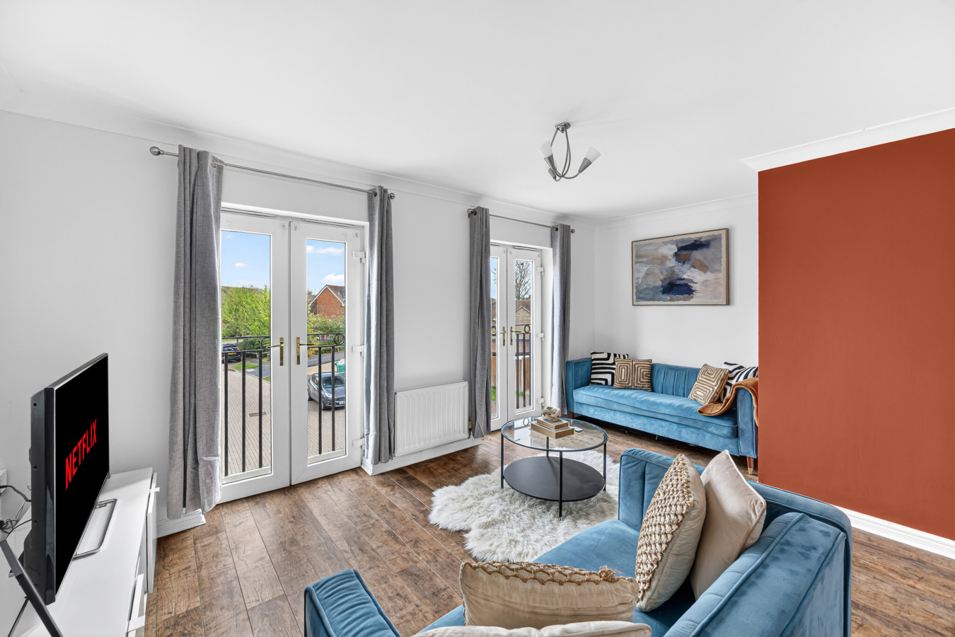 Stylish House • Pool Table • Driveway Parking • Work Desk • Smart TVs • Fast Wifi in 20 Redwald Close - Property image 22 - VivreStays