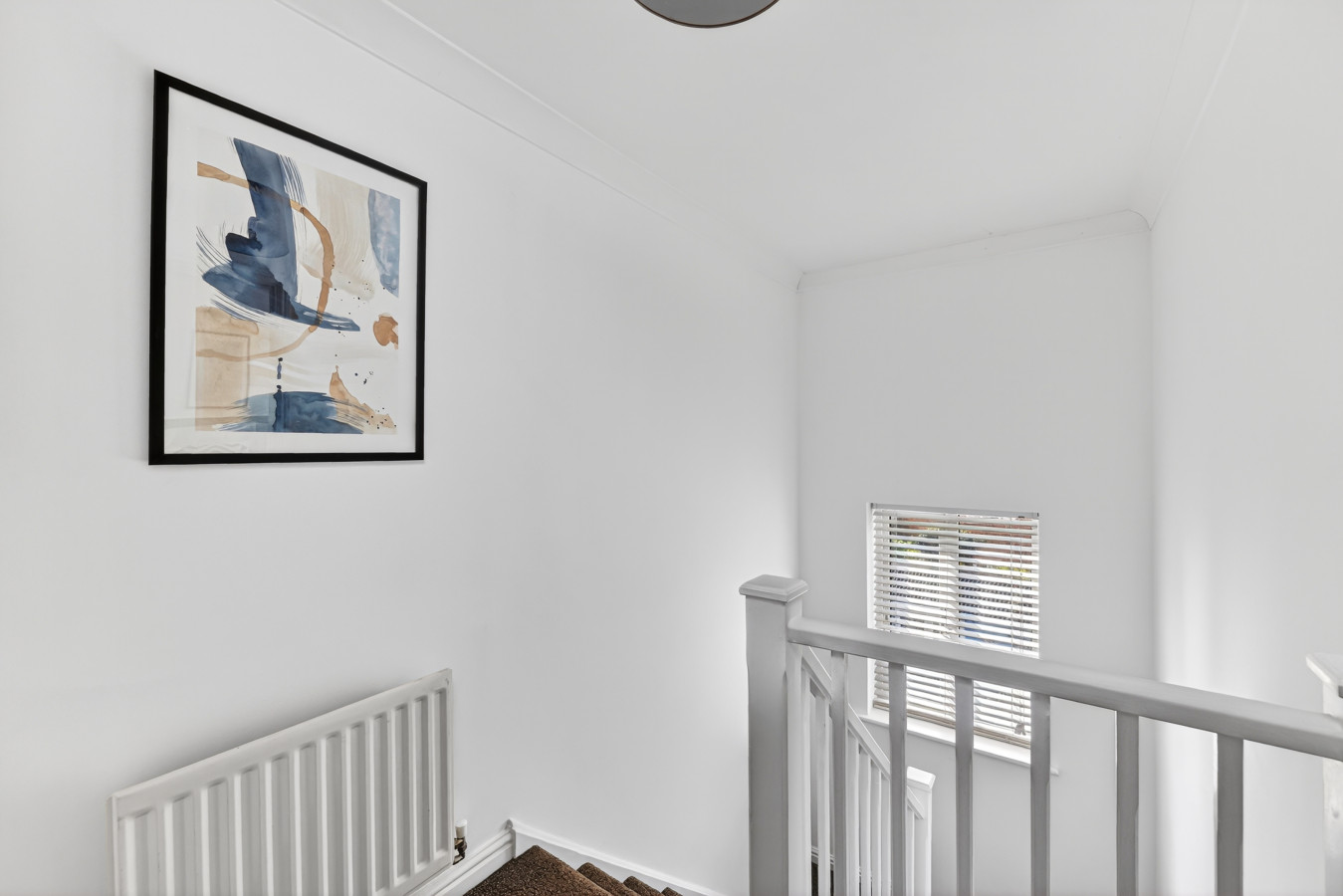 Stylish House • Pool Table • Driveway Parking • Work Desk • Smart TVs • Fast Wifi in 20 Redwald Close - Property image 12 - VivreStays