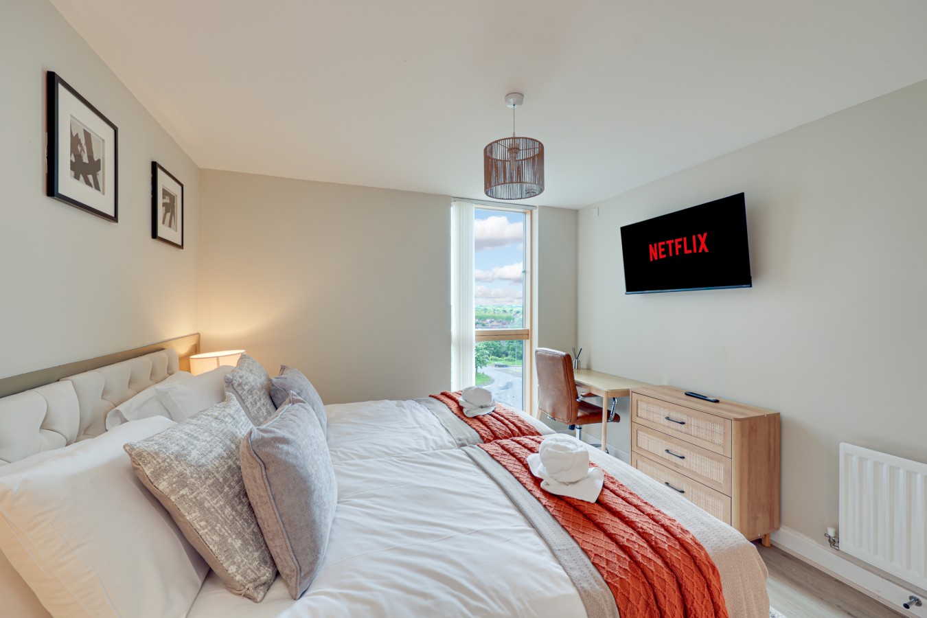 Elegant Apartment @ The Vizion • City Centre • Balcony • Parking • Super-Fast WiFi in South Row Flat 74 - Property image 5 - VivreStays