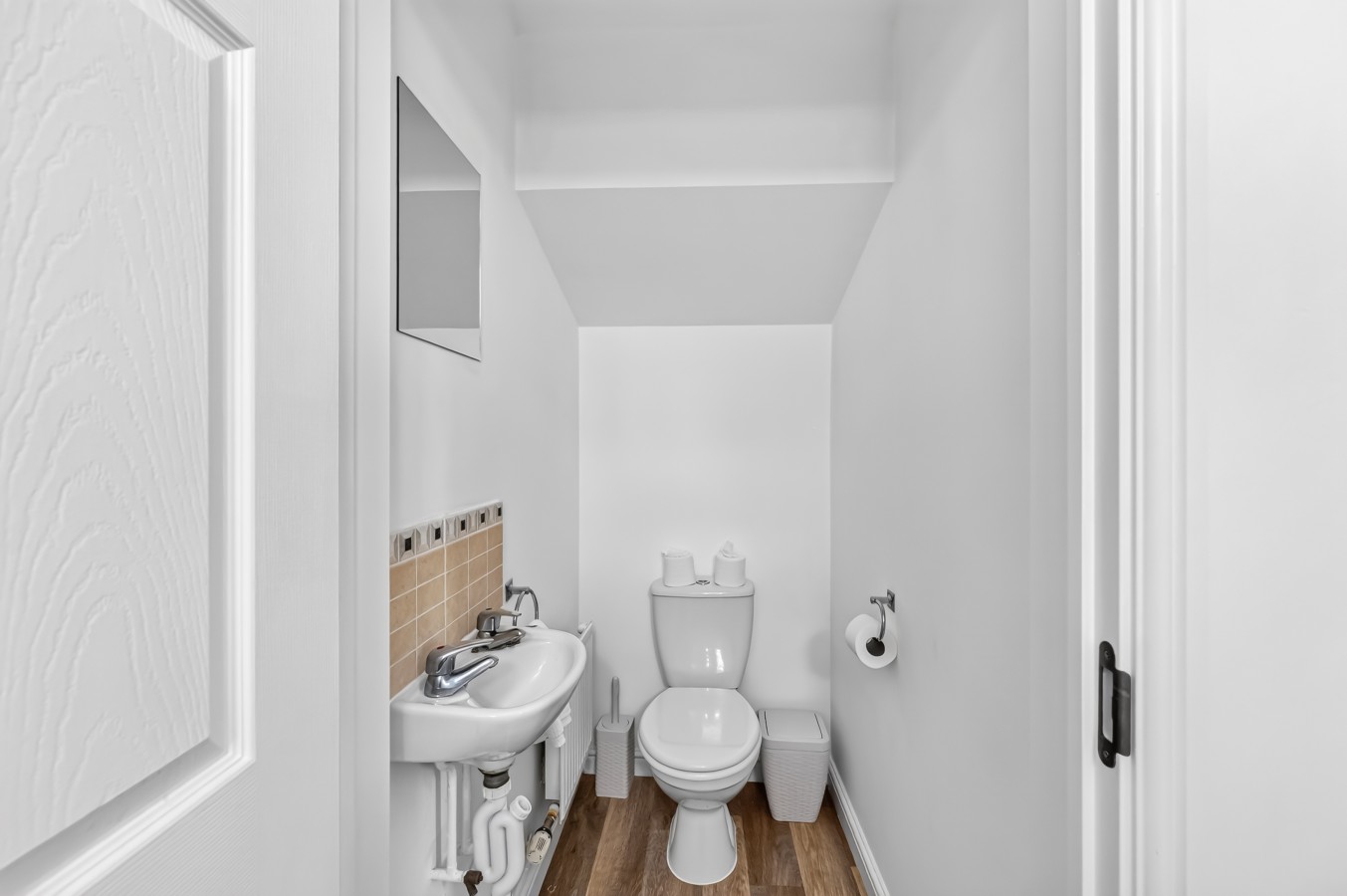 Robinson House • Sleeps 6 • Driveway Parking • Work Desk • Fast WiFi • Self-Check-In in 37 Robinson Way - Property image 28 - VivreStays