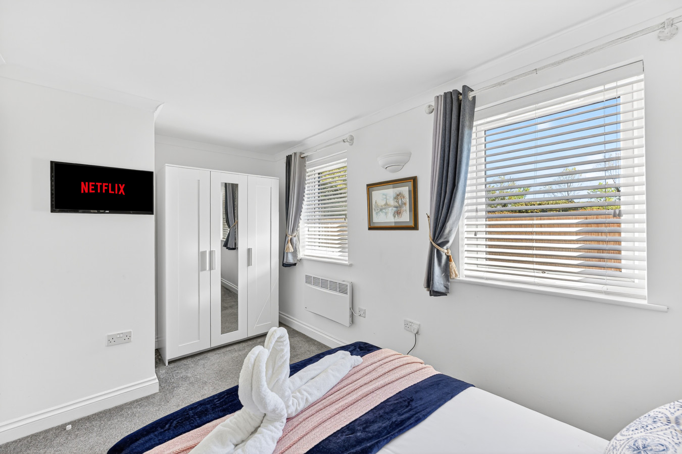 Boutique Bungalow • Close to City Centre • Driveway Parking • Garden • Fast Wifi • Smart TVs in 11A Fury Court - Property image 5 - VivreStays