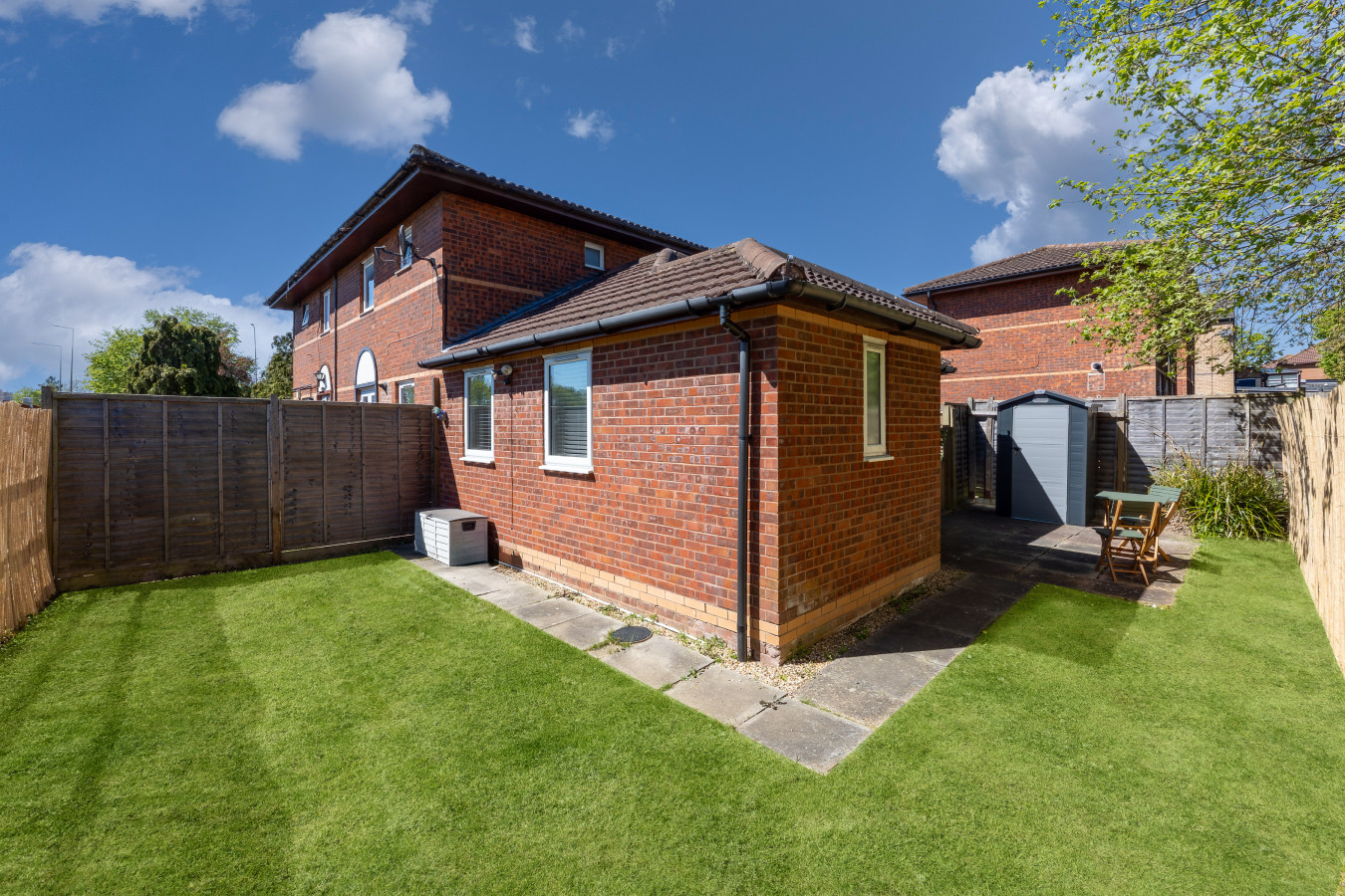 Boutique Bungalow • Close to City Centre • Driveway Parking • Garden • Fast Wifi • Smart TVs in 11A Fury Court - Property image 16 - VivreStays