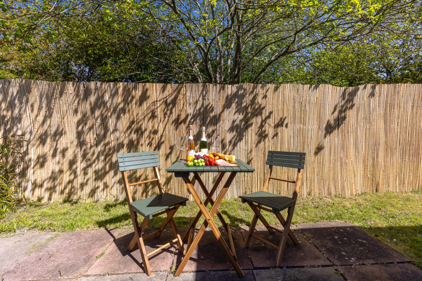 Boutique Bungalow • Close to City Centre • Driveway Parking • Garden • Fast Wifi • Smart TVs in 11A Fury Court - Property image 19 - VivreStays