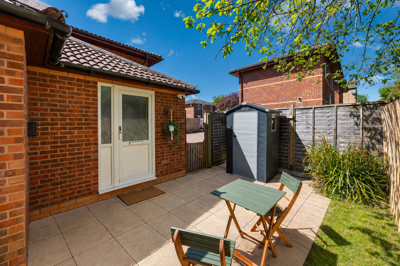 Boutique Bungalow • Close to City Centre • Driveway Parking • Garden • Fast Wifi • Smart TVs in 11A Fury Court - Property image 18 - VivreStays