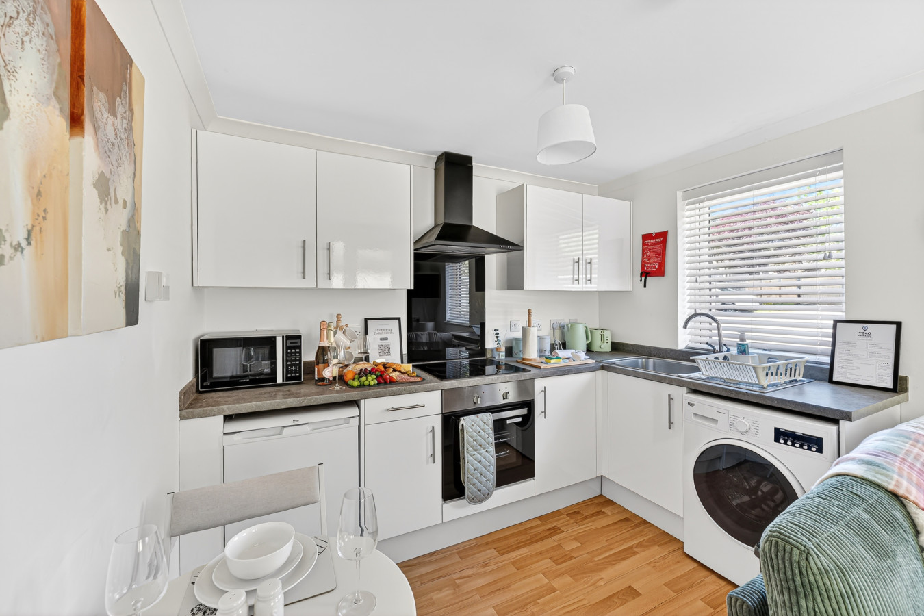 Boutique Bungalow • Close to City Centre • Driveway Parking • Garden • Fast Wifi • Smart TVs in 11A Fury Court - Property image 10 - VivreStays