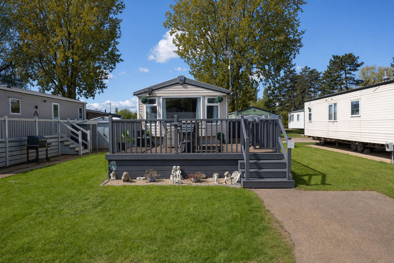 Nene Lodge at Billing Aquadrome by Yoko Property in Heron Fields - Property image 25 - VivreStays