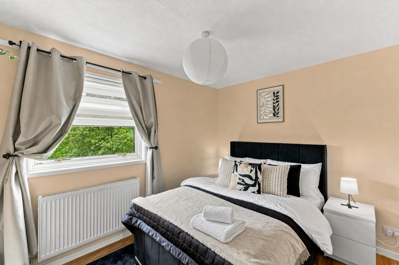 Stylish House • Sleeps 5 • Free Parking • Fast Wifi • Self-Check-In in 1 Arbour View Court - Property image 8 - VivreStays
