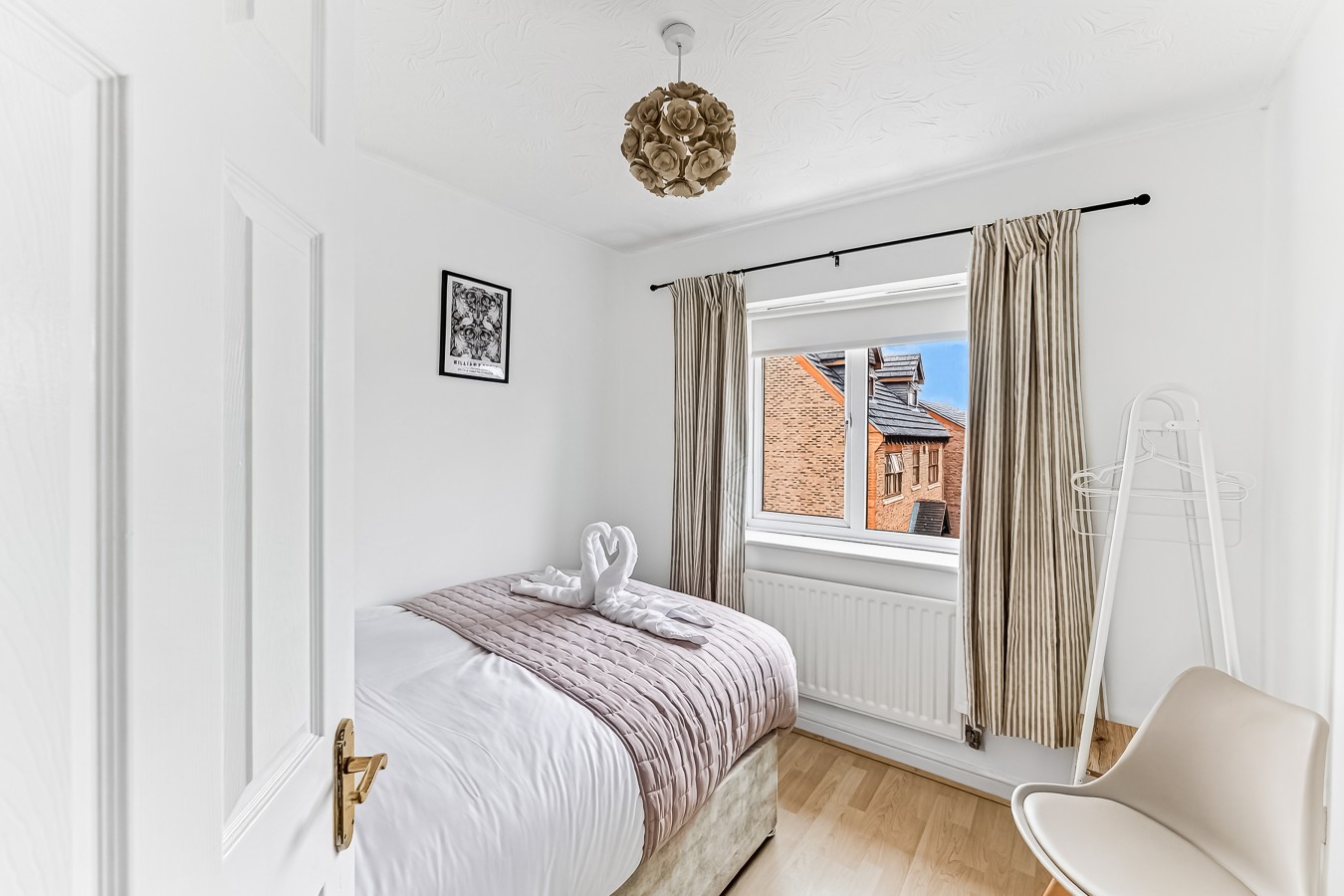 The Wiltshire • Detached 5BR House • Driveway Parking • Work Space • Smart TVs • Fast Wifi in 28 Wiltshire Way - Property image 17 - VivreStays