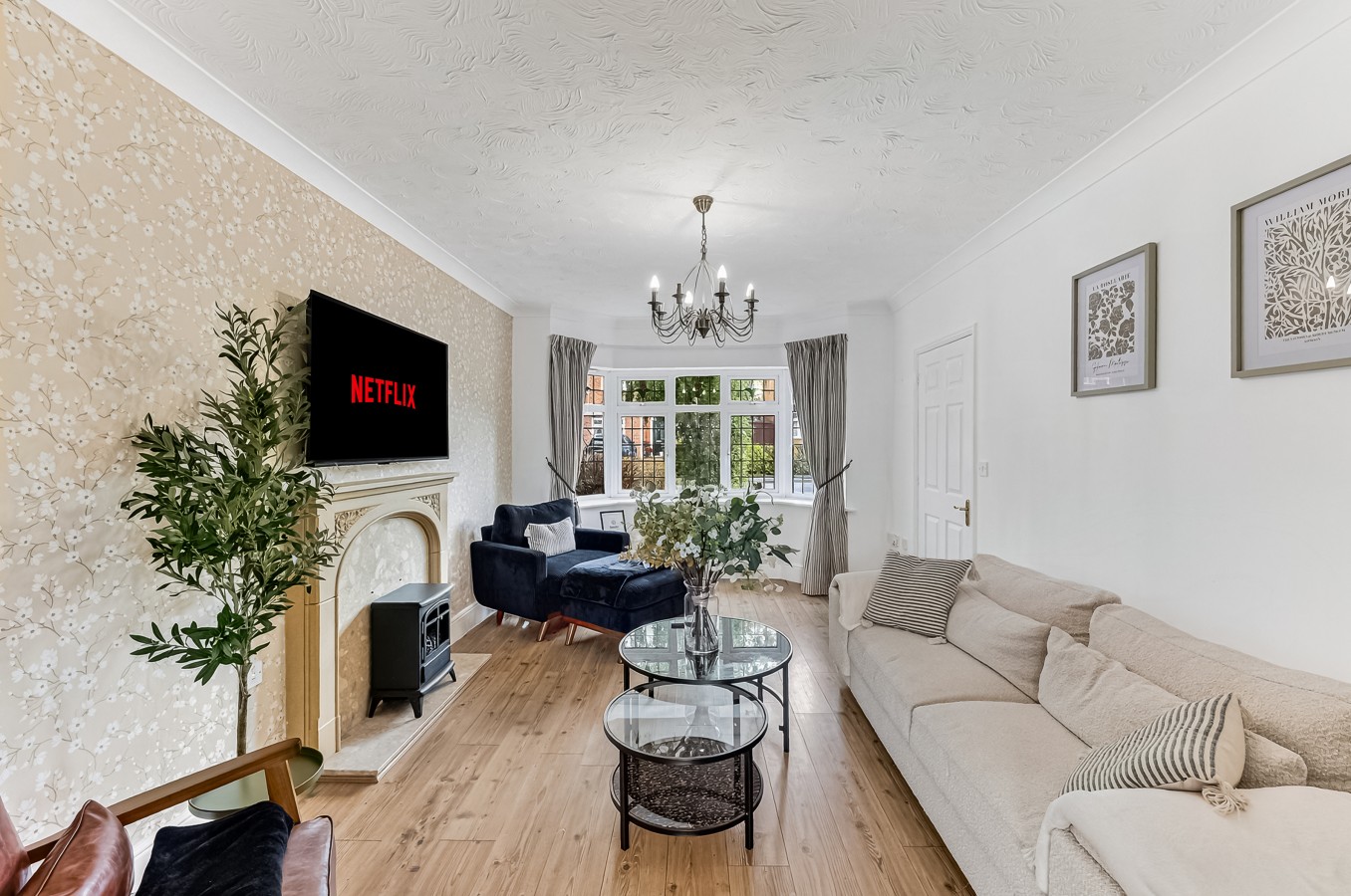 The Wiltshire • Detached 5BR House • Driveway Parking • Work Space • Smart TVs • Fast Wifi in 28 Wiltshire Way - Property image 26 - VivreStays