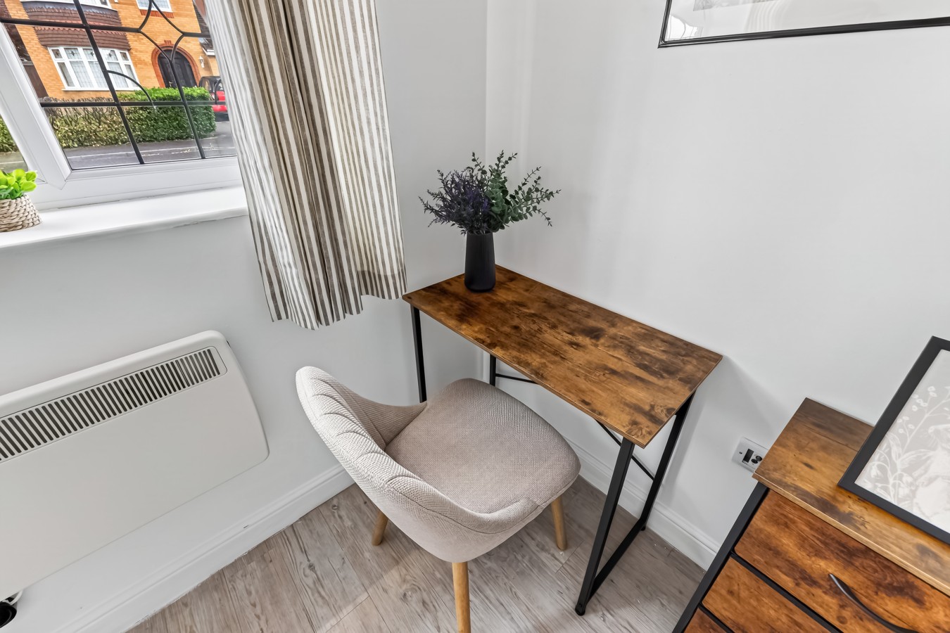 The Wiltshire • Detached 5BR House • Driveway Parking • Work Space • Smart TVs • Fast Wifi in 28 Wiltshire Way - Property image 22 - VivreStays