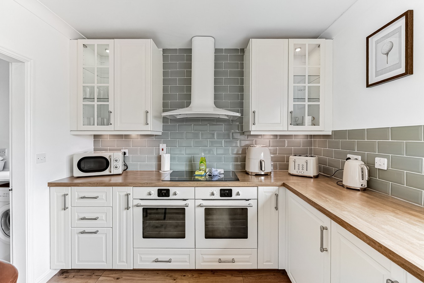 The Wiltshire • Detached 5BR House • Driveway Parking • Work Space • Smart TVs • Fast Wifi in 28 Wiltshire Way - Property image 32 - VivreStays
