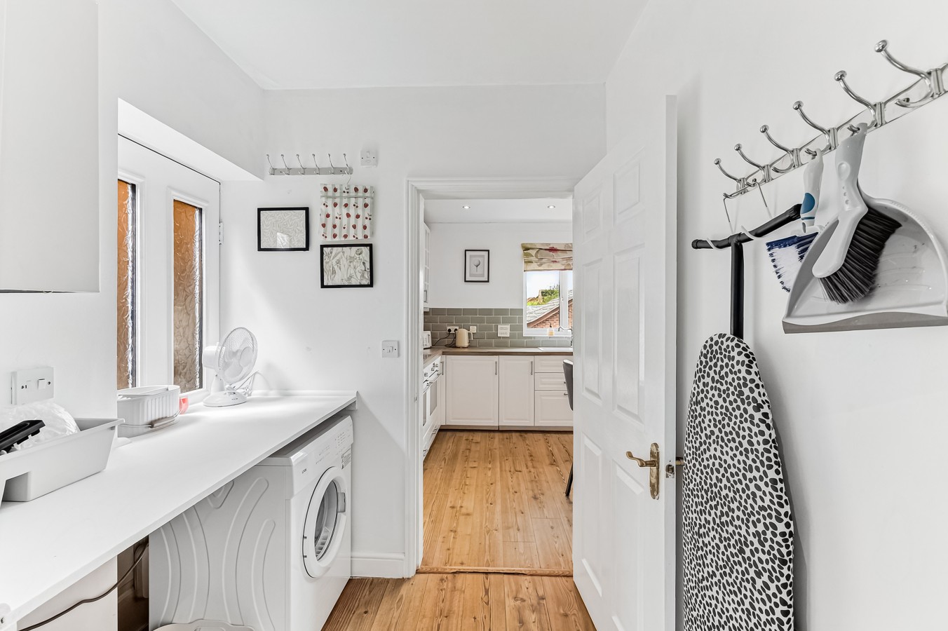 The Wiltshire • Detached 5BR House • Driveway Parking • Work Space • Smart TVs • Fast Wifi in 28 Wiltshire Way - Property image 37 - VivreStays