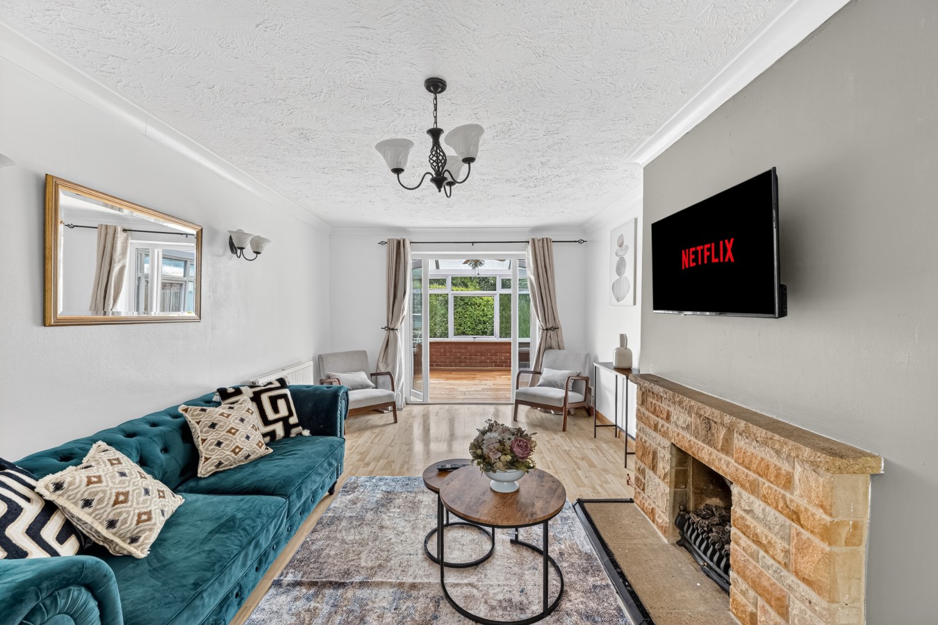 Detached House • 5BR • Driveway Parking • Office • Spacious Garden • Self-Check-In in 38 Astlethorpe - Property image 20 - VivreStays