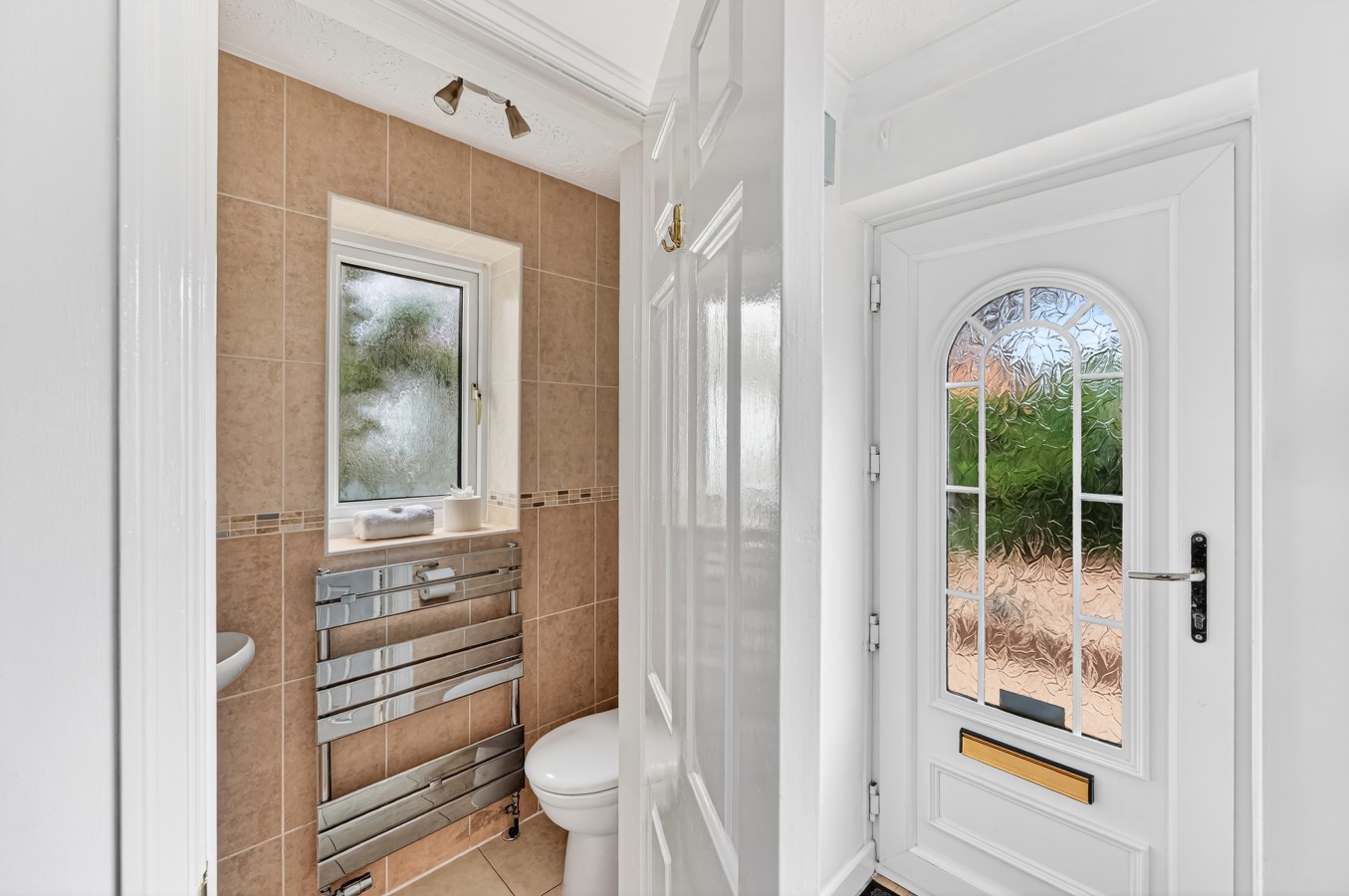 Detached House • 5BR • Driveway Parking • Office • Spacious Garden • Self-Check-In in 38 Astlethorpe - Property image 31 - VivreStays