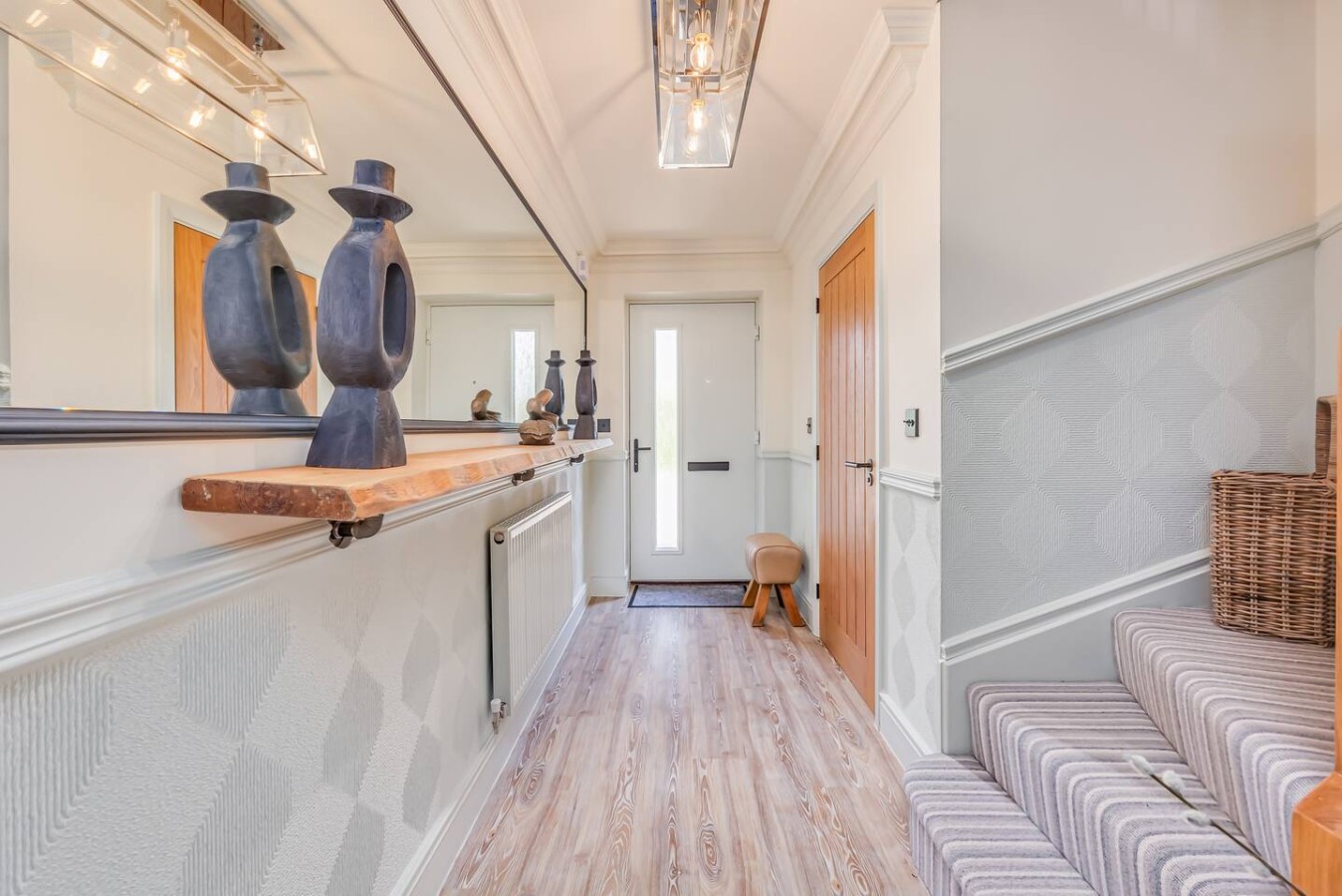 Stunning House • 30-Min to Silverstone • Office • Balcony • Private Parking • Self-Check-In in Osier Way - Property image 26 - VivreStays