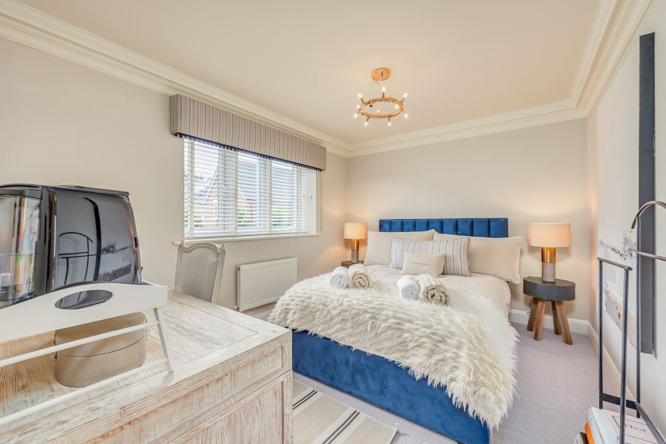 Stunning House • 30-Min to Silverstone • Office • Balcony • Private Parking • Self-Check-In in Osier Way - Property image 8 - VivreStays