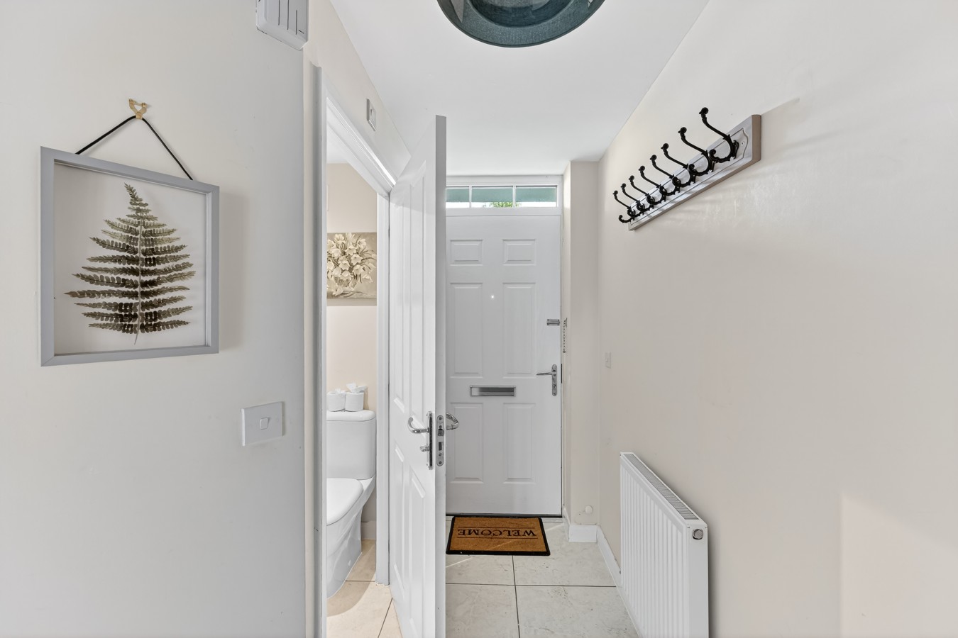 Charming House • Sleeps 6 • Driveway Parking • Garden • Work Desk • Fast Wifi in 38 Threads Lane - Property image 29 - VivreStays