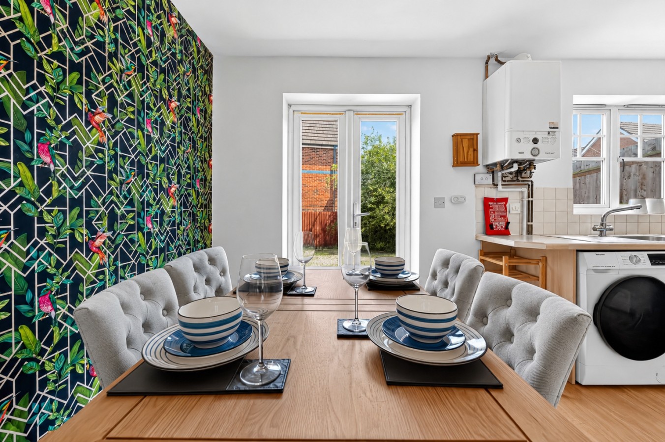 Nene House • Sleeps 5 • Free Parking • Super-Fast WiFi • Garden • Self-Check-In in 2 Nene Place - Property image 14 - VivreStays