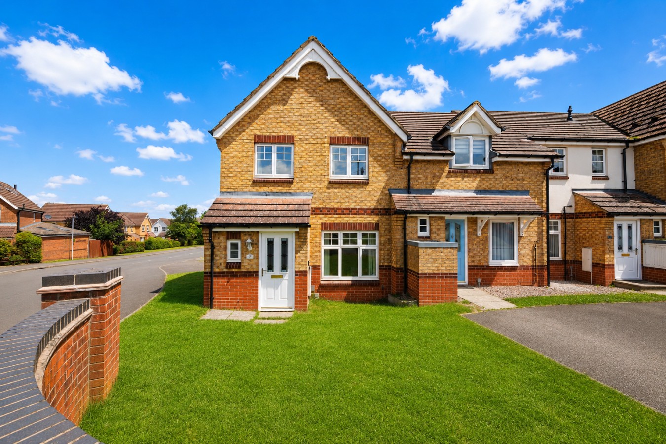 Nene House • Sleeps 5 • Free Parking • Super-Fast WiFi • Garden • Self-Check-In in 2 Nene Place - Property image 24 - VivreStays