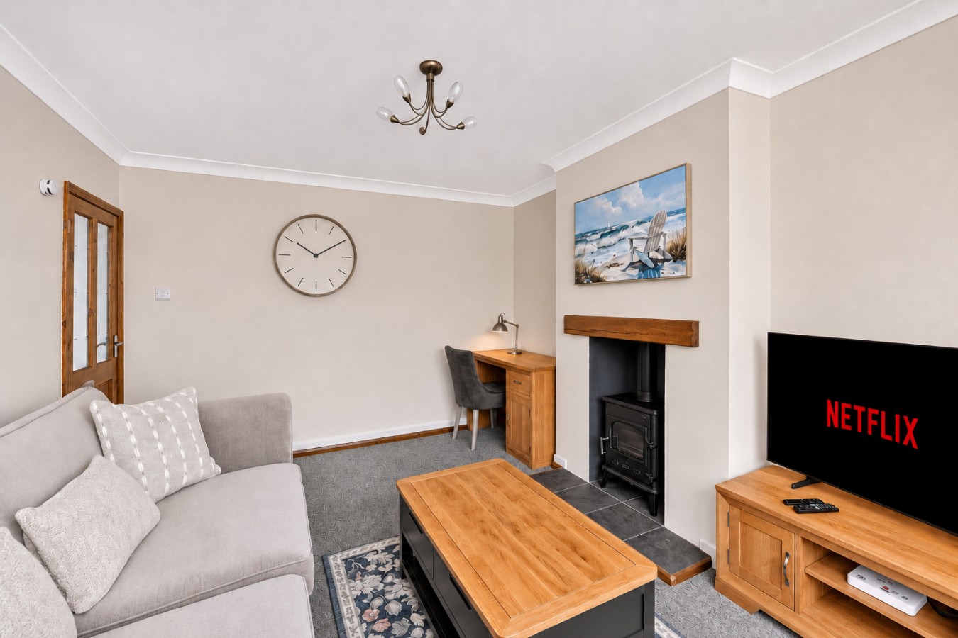Central & Stylish House • Free Parking • Super-Fast Wifi • Smart TV • Garden • Self-Check-In in 160 Rothersthorpe Road - Property image 15 - VivreStays