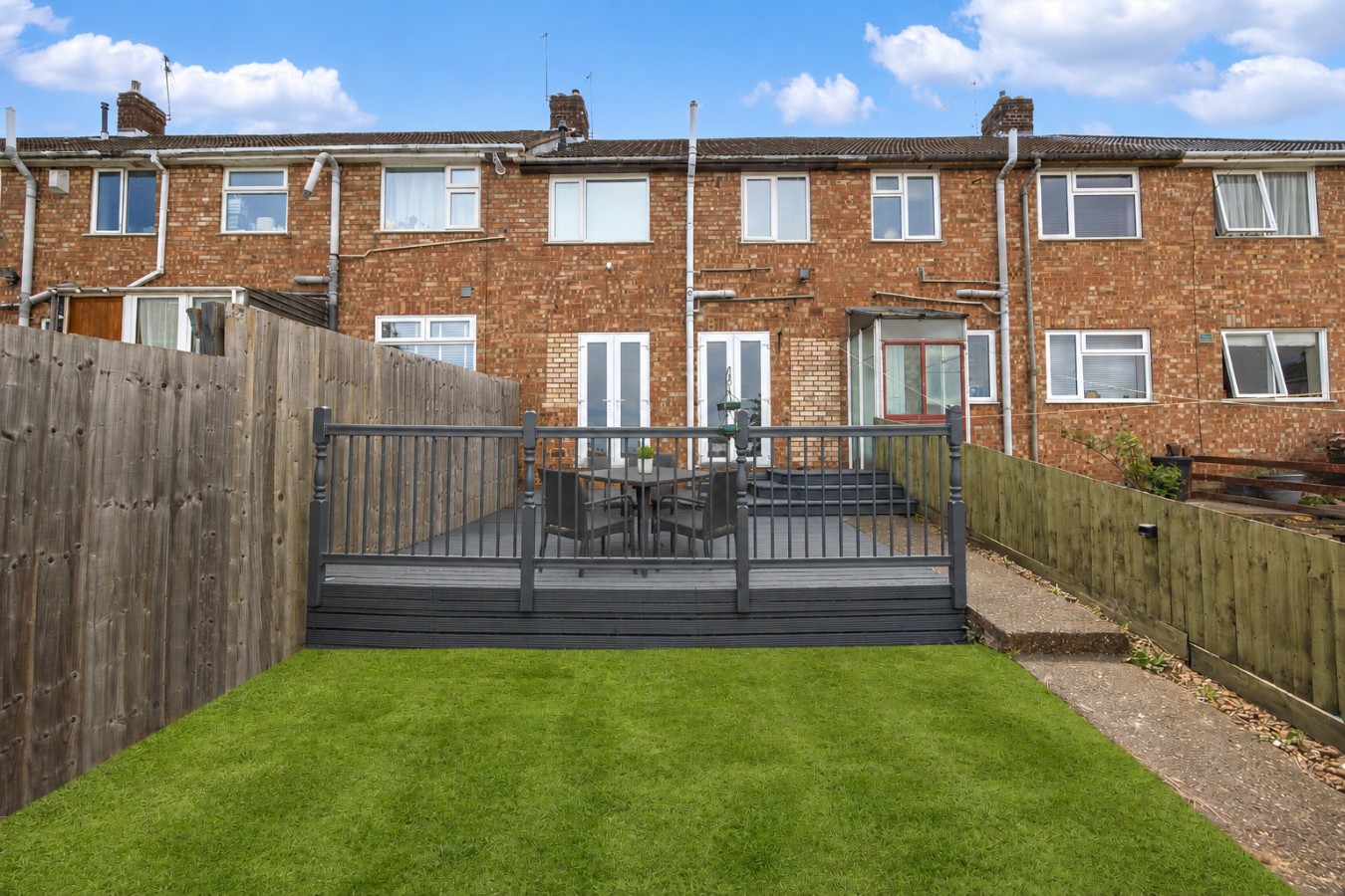 Central & Stylish House • Free Parking • Super-Fast Wifi • Smart TV • Garden • Self-Check-In in 160 Rothersthorpe Road - Property image 26 - VivreStays