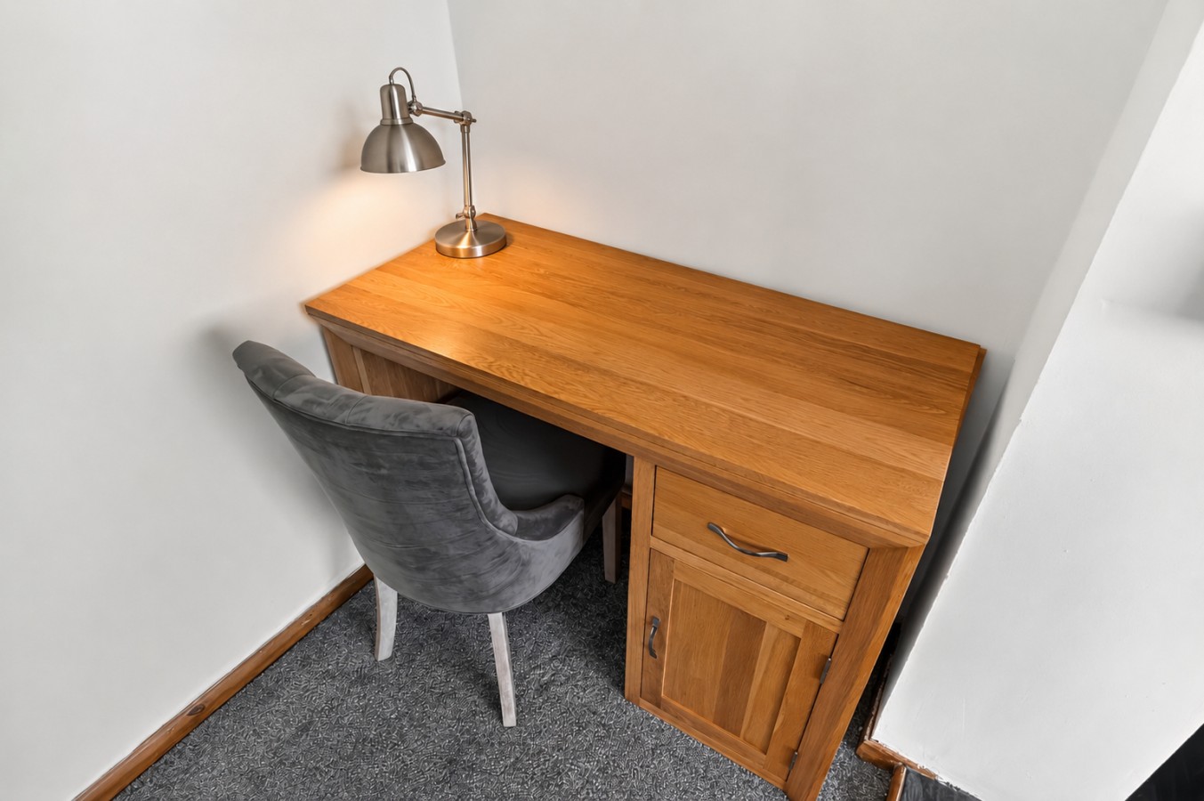 Central & Stylish House • Free Parking • Super-Fast Wifi • Smart TV • Garden • Self-Check-In in 160 Rothersthorpe Road - Property image 16 - VivreStays