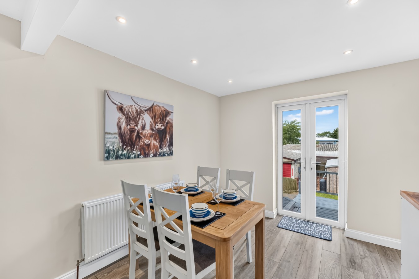 Central & Stylish House • Free Parking • Super-Fast Wifi • Smart TV • Garden • Self-Check-In in 160 Rothersthorpe Road - Property image 22 - VivreStays
