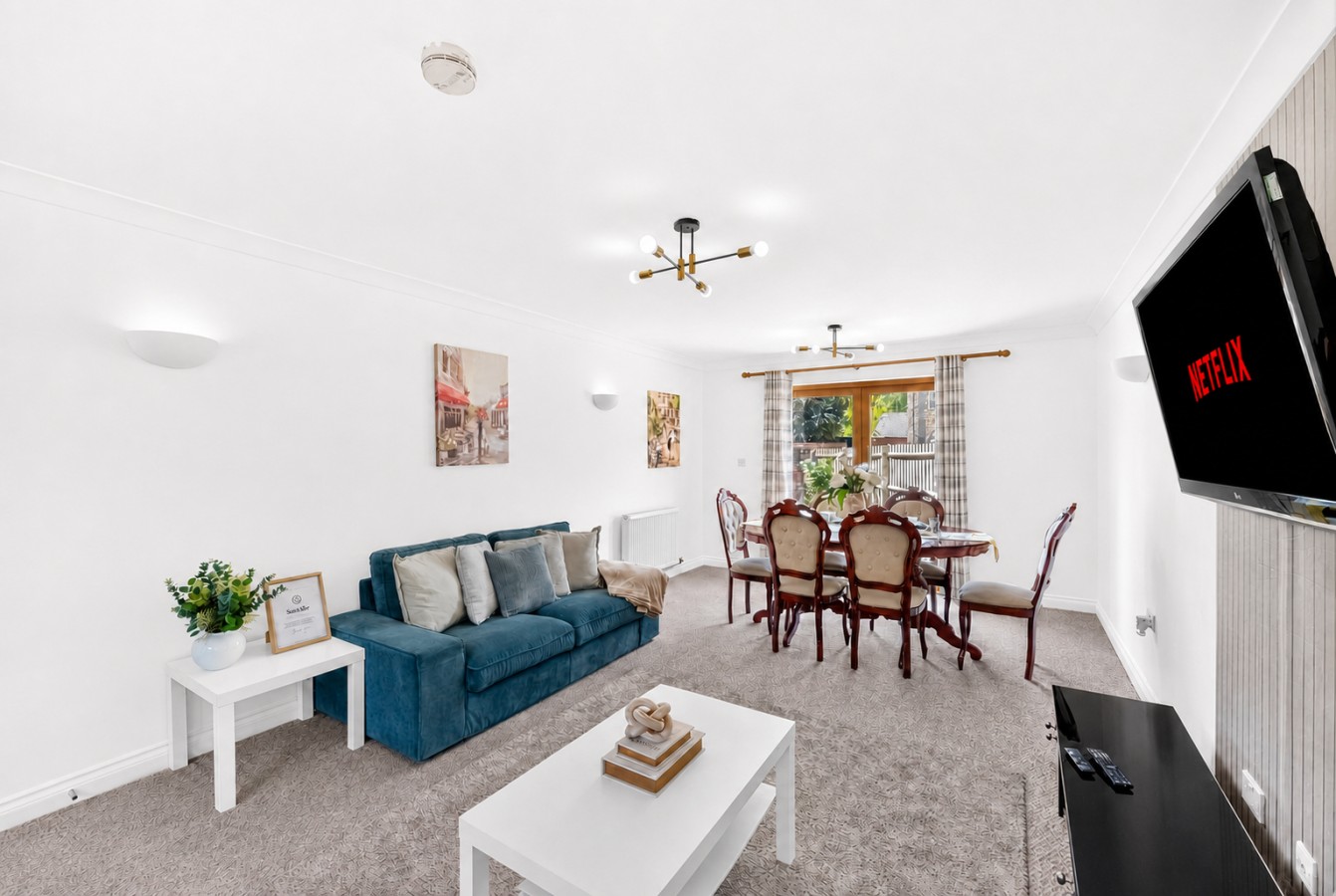 Detached 4BR House in Monkston Park • Driveway Parking • Work Desk • Super-Fast WiFi • Smart TVs • Self-Check-In in 9 Goldhawk - Property image 20 - VivreStays