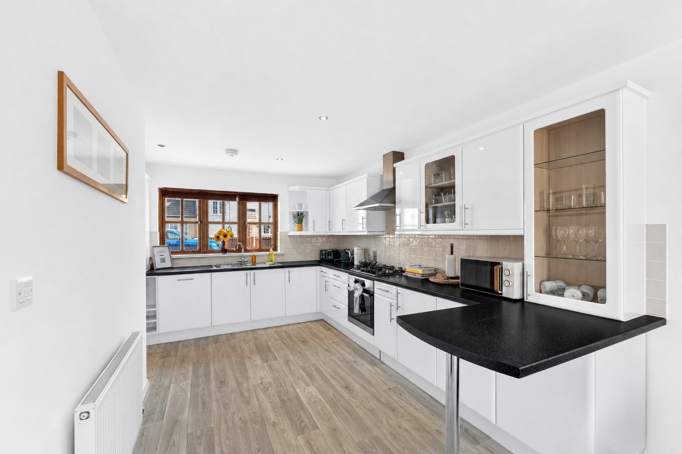 Detached 4BR House in Monkston Park • Driveway Parking • Work Desk • Super-Fast WiFi • Smart TVs • Self-Check-In in 9 Goldhawk - Property image 23 - VivreStays