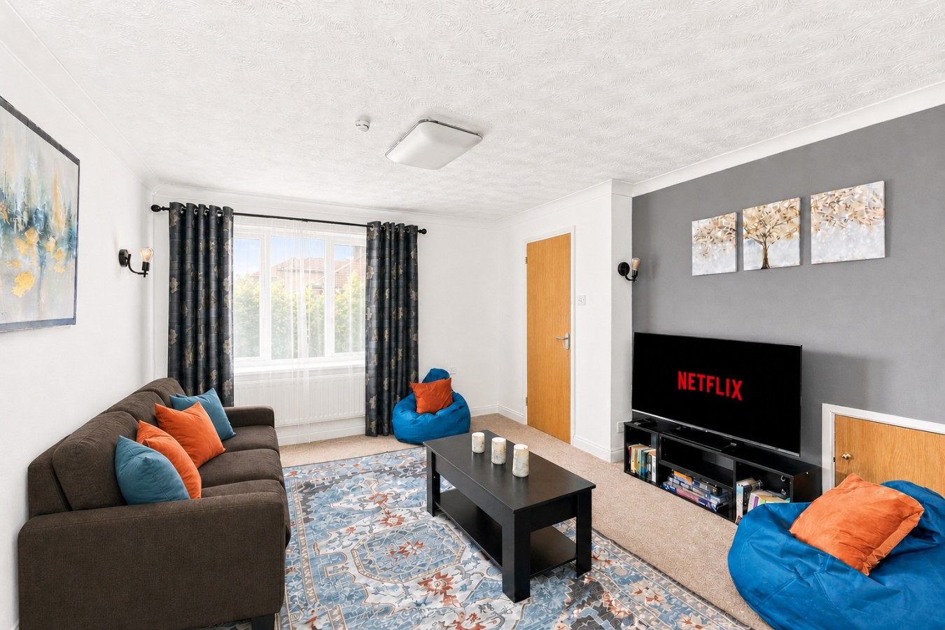 Wavendon House • Driveway Parking • Workspace • Smart TVs • Super-Fast Wifi • Self-Check In in 12 Burano Grove - Property image 11 - VivreStays