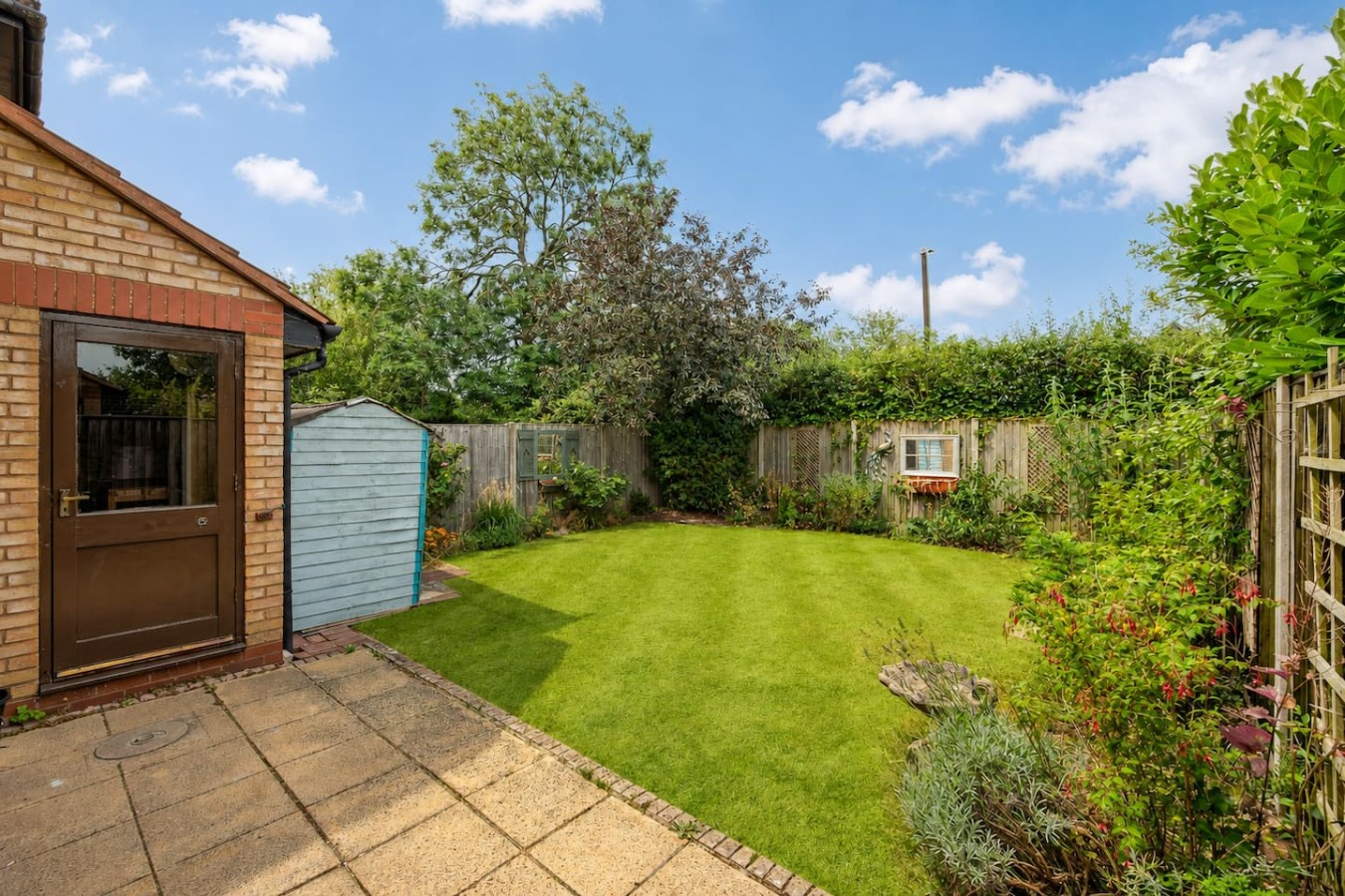 Wavendon House • Driveway Parking • Workspace • Smart TVs • Super-Fast Wifi • Self-Check In in 12 Burano Grove - Property image 18 - VivreStays