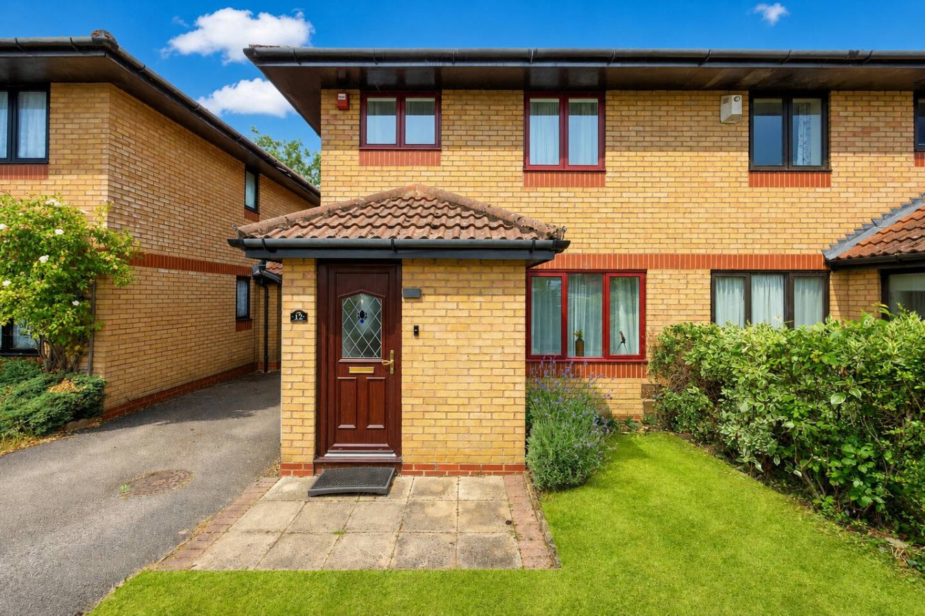 Wavendon House • Driveway Parking • Workspace • Smart TVs • Super-Fast Wifi • Self-Check In in 12 Burano Grove - Property image 24 - VivreStays