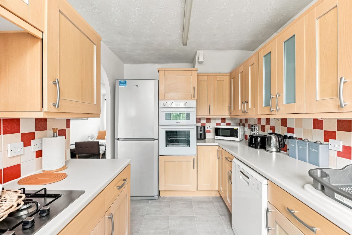 Wavendon House • Driveway Parking • Workspace • Smart TVs • Super-Fast Wifi • Self-Check In in 12 Burano Grove - Property image 16 - VivreStays