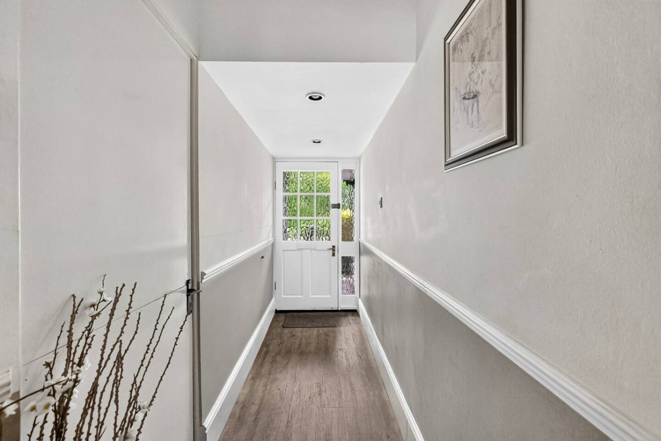 Waterside House • Close to City Centre • Sleeps 6 • Driveway Parking • Smart TVs in Bedrooms • Fast Wifi • Work Desk • Self-Check-In in 99 Waterside - Property image 34 - VivreStays