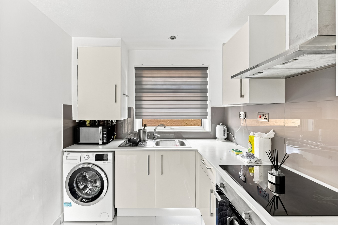 Arbour House • Sleeps 5 • Free Parking • Spacious Garden • Fast Wifi • Smart TV • Self-Check-In in 2 Arbour View Court - Property image 16 - VivreStays