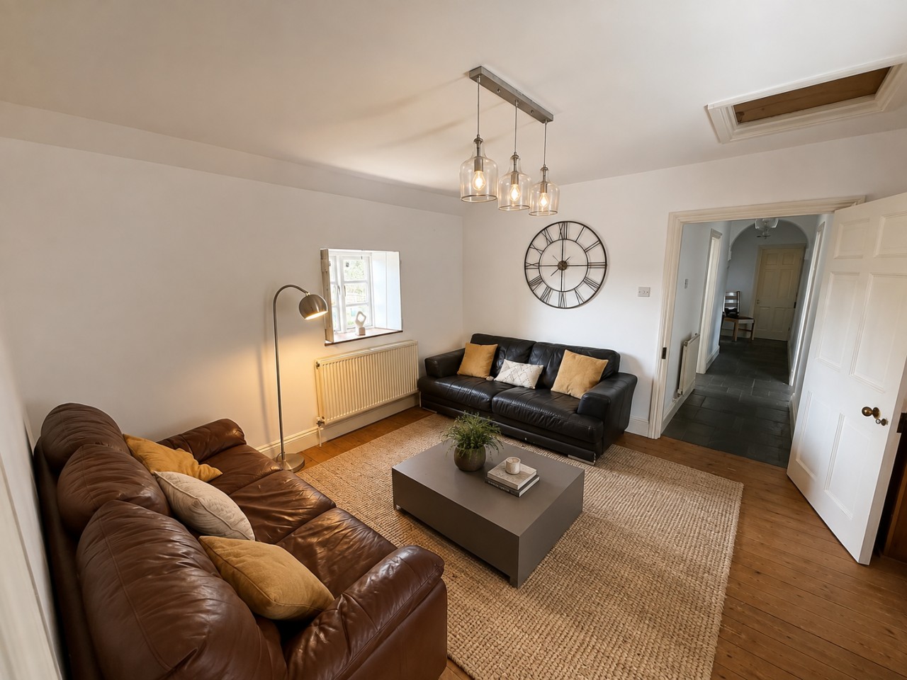 The Mill | Grade II House | Wi-Fi | Gated Parking in Wolverton Mill, Wolverton, Milton Keynes, UK - Property image 6 - VivreStays
