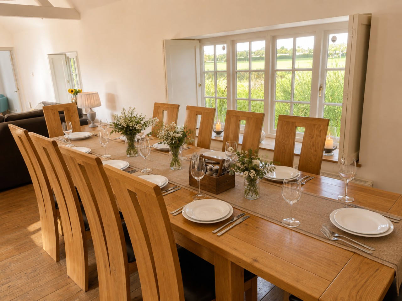 The Mill | Grade II House | Wi-Fi | Gated Parking in Wolverton Mill, Wolverton, Milton Keynes, UK - Property image 4 - VivreStays
