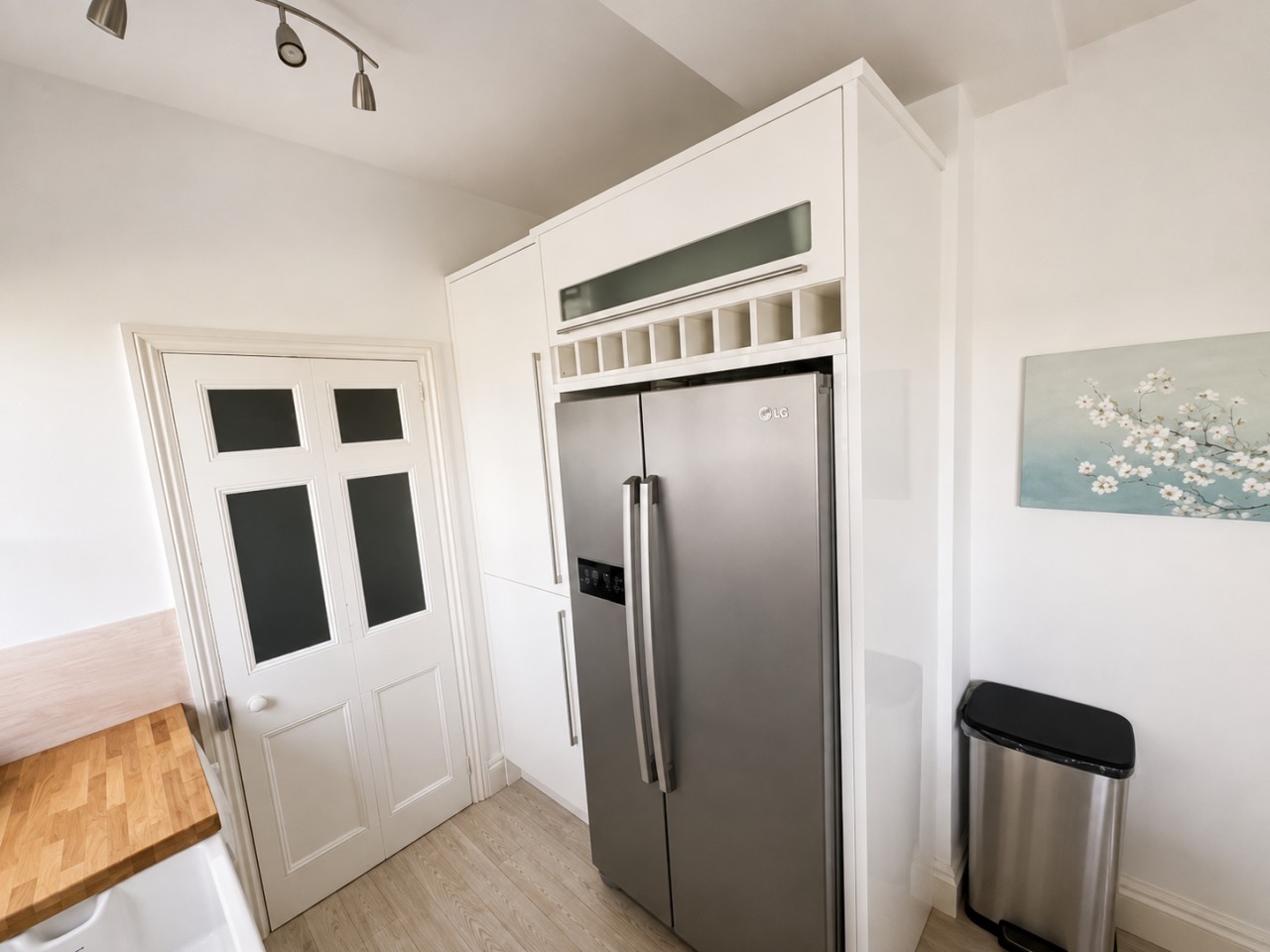 The Mill | Grade II House | Wi-Fi | Gated Parking in Wolverton Mill, Wolverton, Milton Keynes, UK - Property image 11 - VivreStays