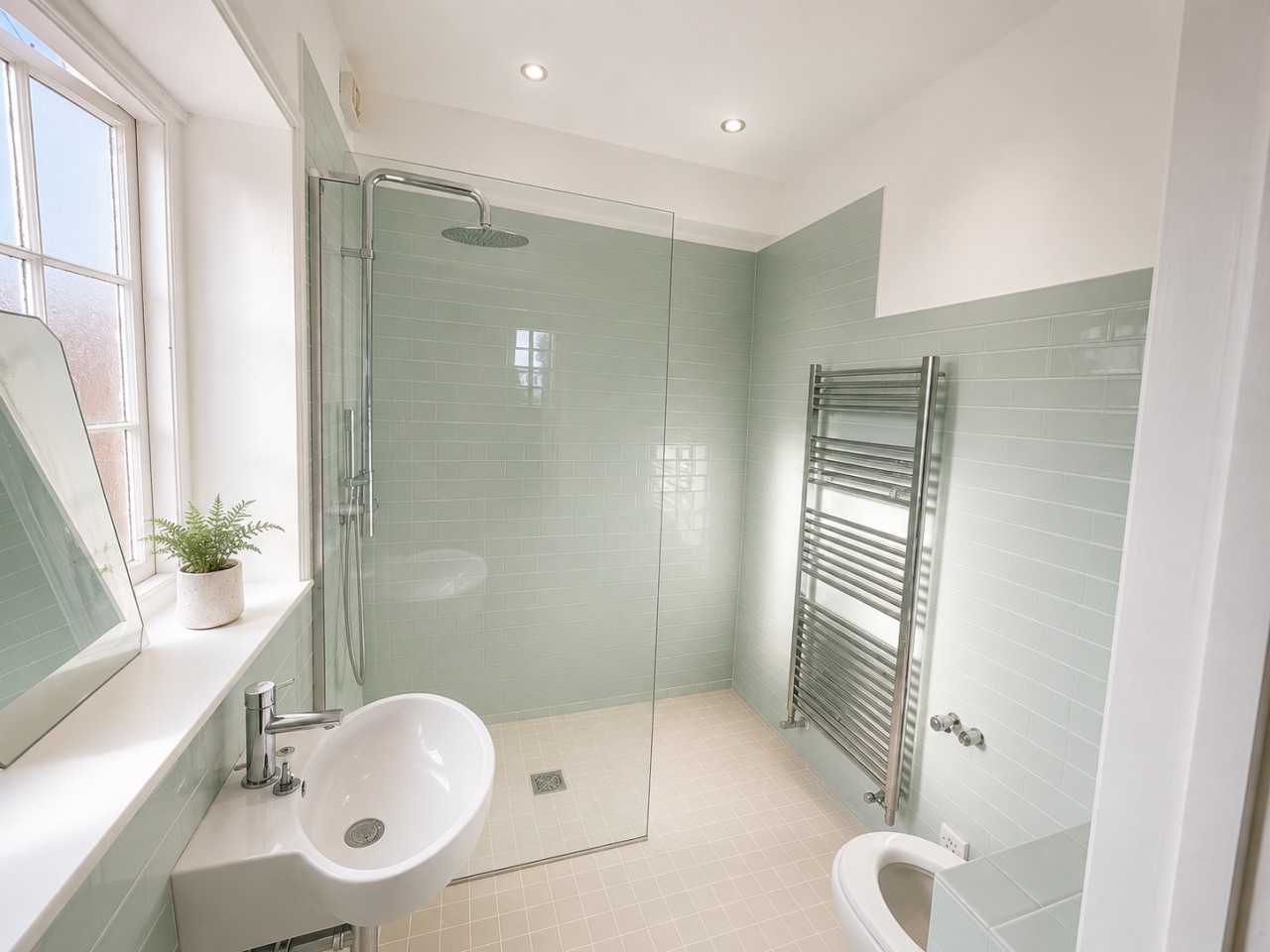 The Mill | Grade II House | Wi-Fi | Gated Parking in Wolverton Mill, Wolverton, Milton Keynes, UK - Property image 14 - VivreStays