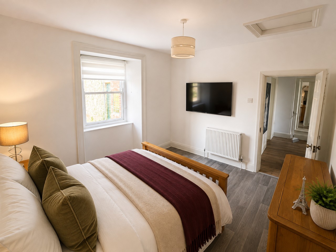The Mill | Grade II House | Wi-Fi | Gated Parking in Wolverton Mill, Wolverton, Milton Keynes, UK - Property image 16 - VivreStays