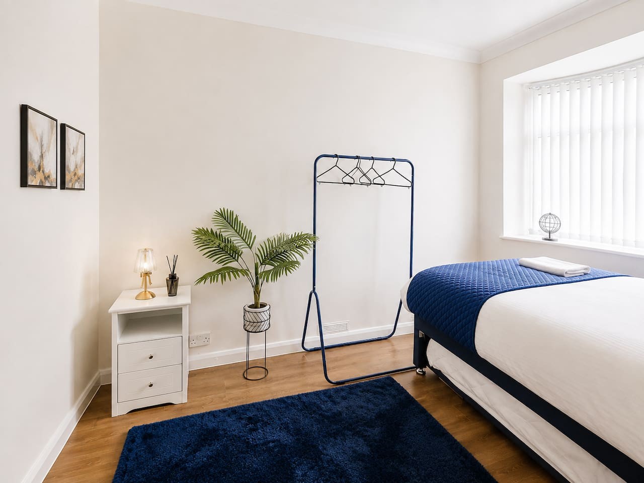 Cosy Bungalow | Sleeps 7 | Free Hot Tub and WiFi in 296 Nel Pan Lane - Property image 7 - VivreStays
