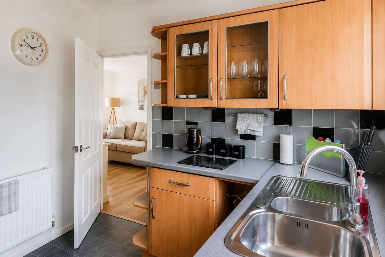 Cosy Bungalow | Sleeps 7 | Free Hot Tub and WiFi in 296 Nel Pan Lane - Property image 9 - VivreStays