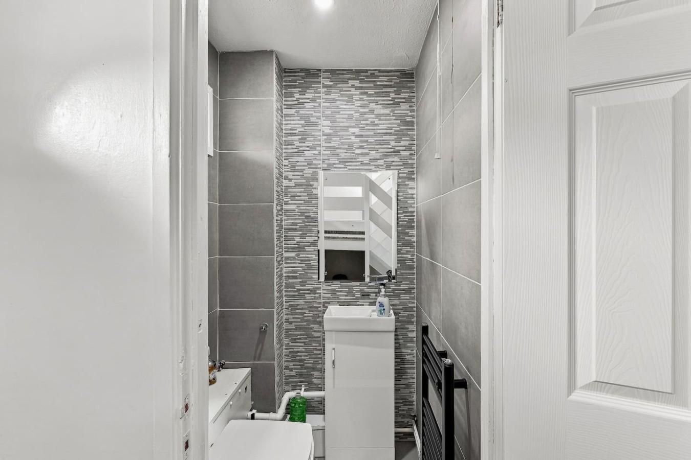 Arbour View Houses • 6 Bedrooms • Sleeps 10 • FreeParking • Fast WiFi • Smart TVs • Self-Check-In in 2 Arbour View Court - Property image 26 - VivreStays