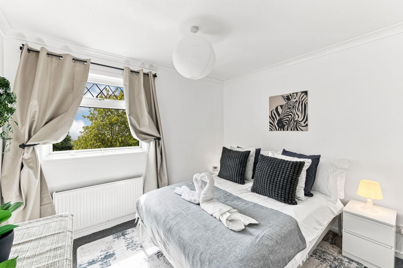 Arbour View Houses • 6 Bedrooms • Sleeps 10 • FreeParking • Fast WiFi • Smart TVs • Self-Check-In in 2 Arbour View Court - Property image 33 - VivreStays