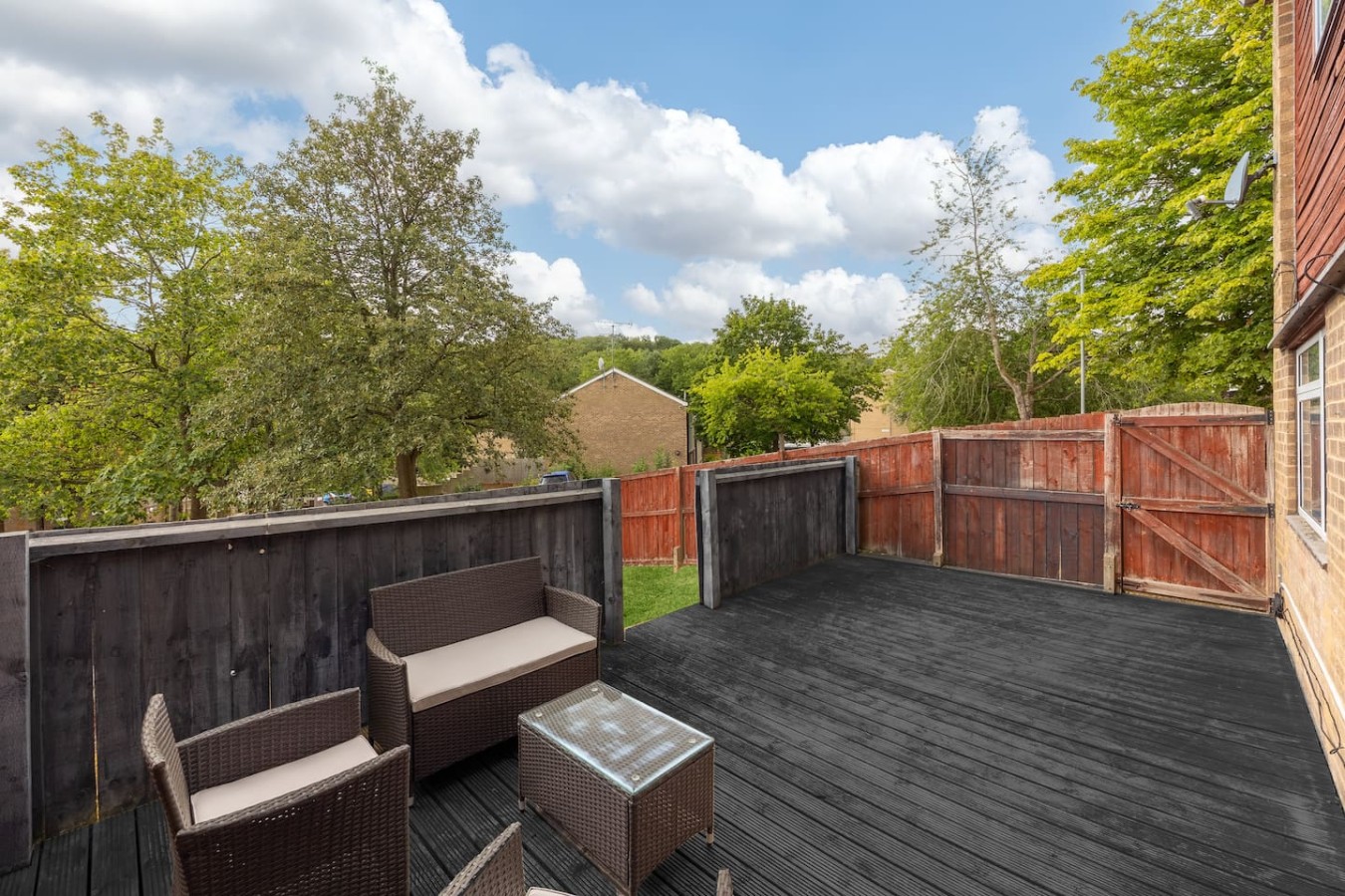 Arbour View Houses • 6 Bedrooms • Sleeps 10 • FreeParking • Fast WiFi • Smart TVs • Self-Check-In in 2 Arbour View Court - Property image 23 - VivreStays