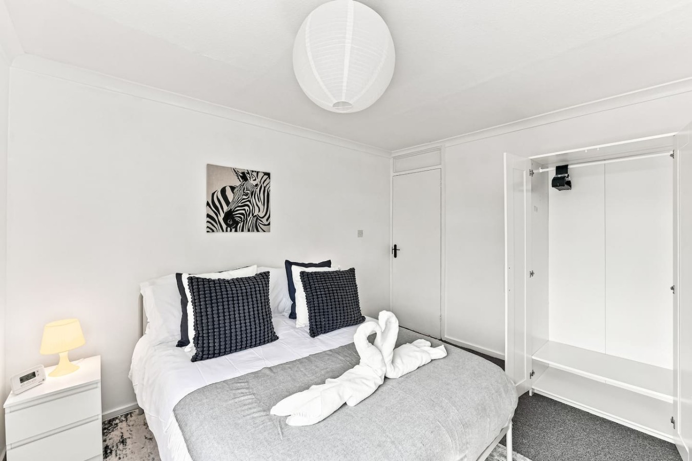 Arbour View Houses • 6 Bedrooms • Sleeps 10 • FreeParking • Fast WiFi • Smart TVs • Self-Check-In in 2 Arbour View Court - Property image 35 - VivreStays