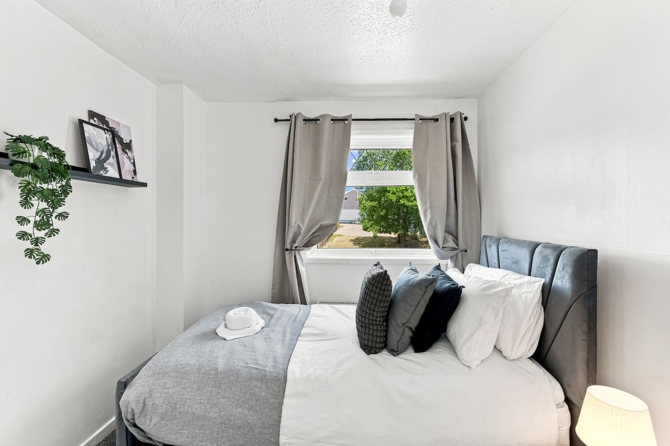 Arbour View Houses • 6 Bedrooms • Sleeps 10 • FreeParking • Fast WiFi • Smart TVs • Self-Check-In in 2 Arbour View Court - Property image 39 - VivreStays