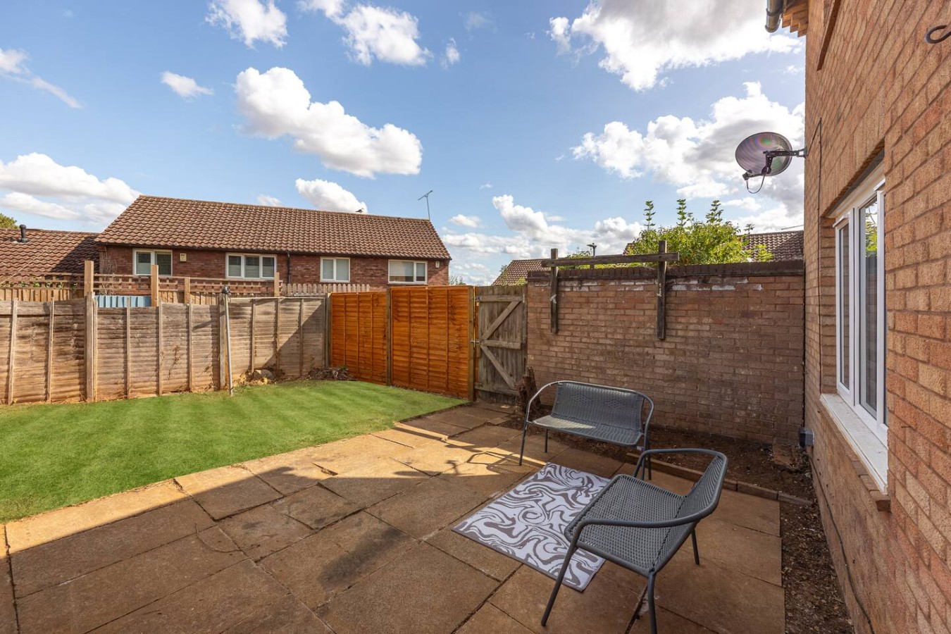 Candleford House • Newly Refurbished • Sleeps 5 • Free Parking • Fast Wifi • Smart TV • Self-Check-In in 10 Candleford - Property image 29 - VivreStays
