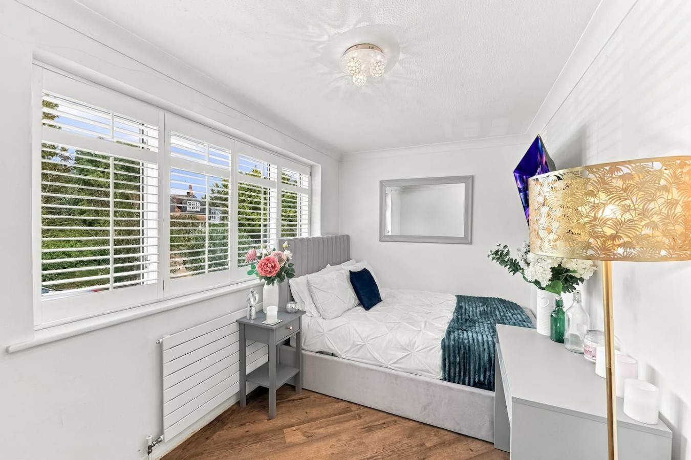 Ashcombe House • Sleeps 9 • Pool Table • Office / Snug Room • Sky TV • Xbox • Driveway Parking in Broadview Gardens - Property image 25 - VivreStays
